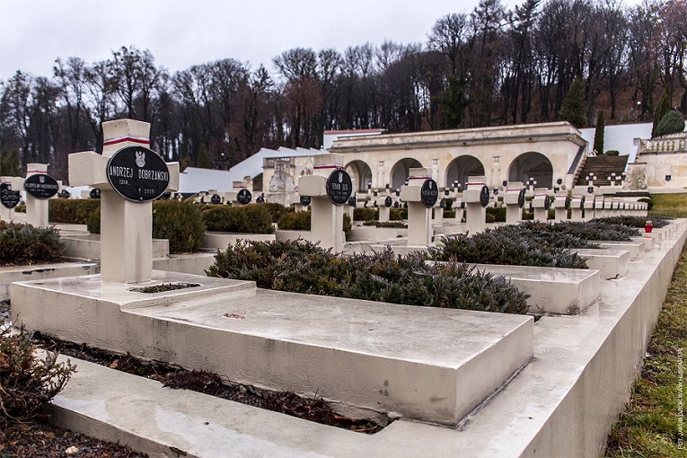 Podkarpaccy narodowcy na Kresach